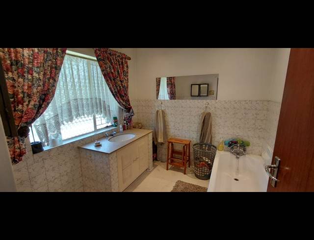 3 BEDROOM HOUSE FOR SALE IN RYNFIELD